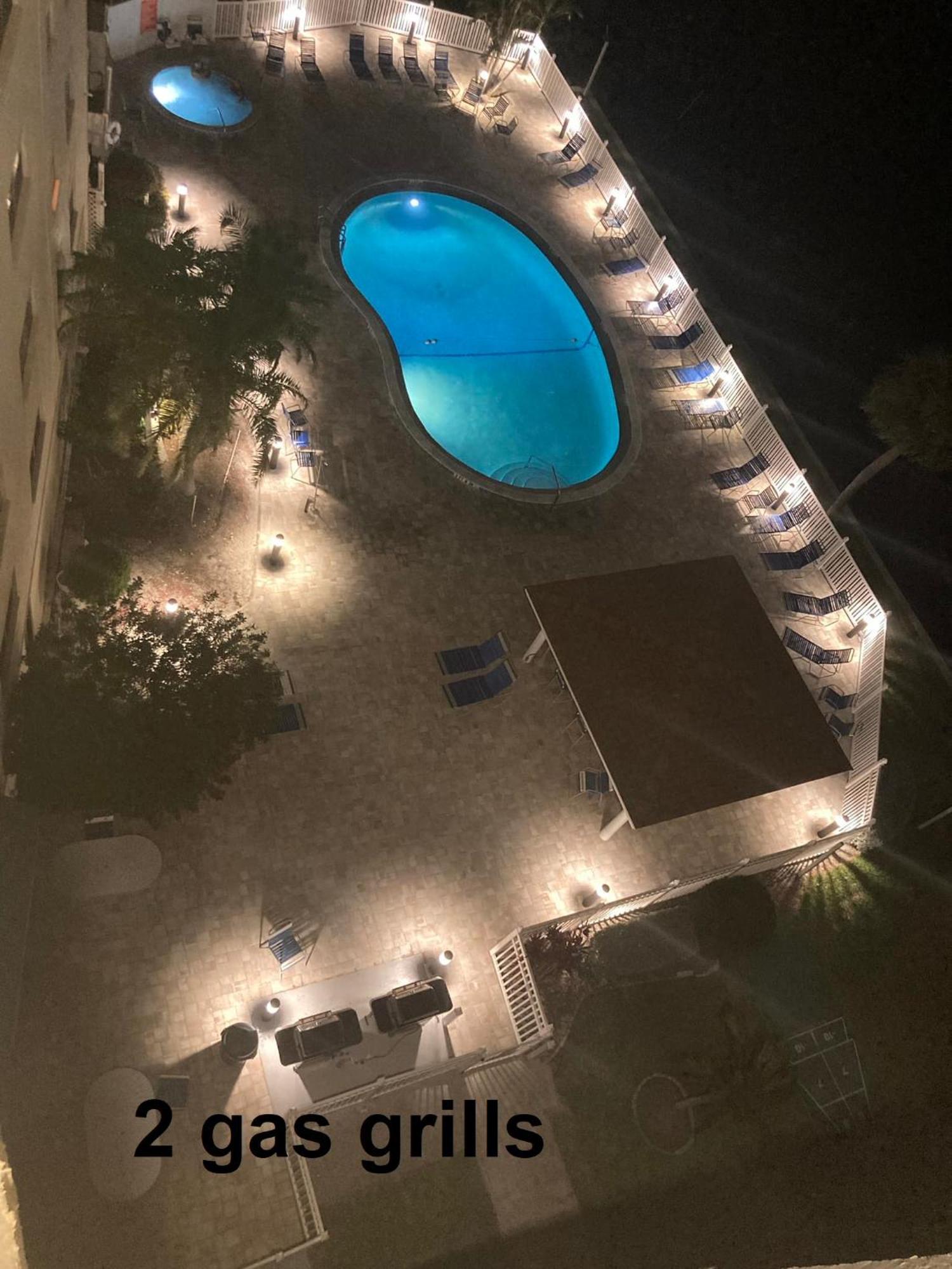 Bayshore Yatch Tennis Condo 2Br 3 Beds, Walking Distance To Beautiful Quite Beach Clearwater Beach Bagian luar foto